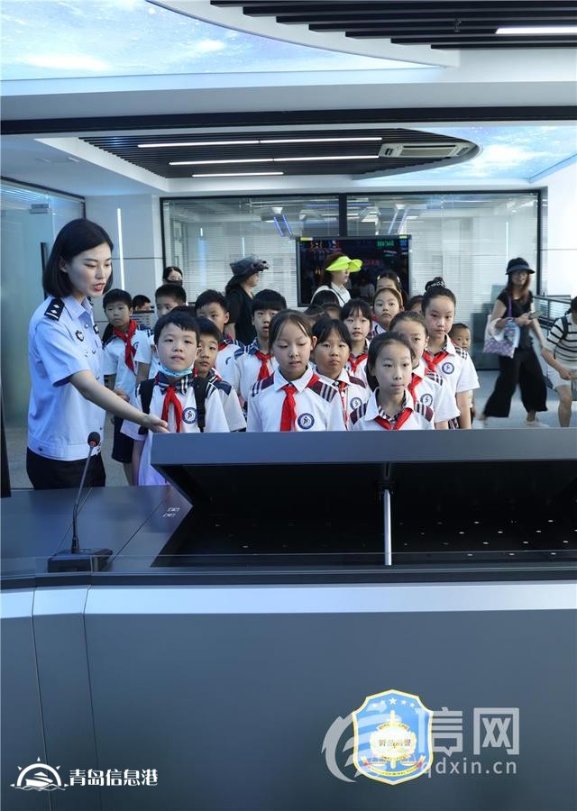鎮(zhèn)小學子走進青島反詐中心 沉浸式體驗電詐辦案現(xiàn)場