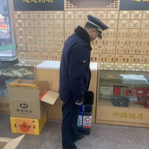 南村執(zhí)法中隊持續(xù)深入推進垃圾分類！