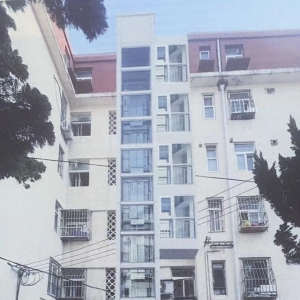 加裝電梯預(yù)付款交了一年沒動工 公司稱壓根沒見過合同