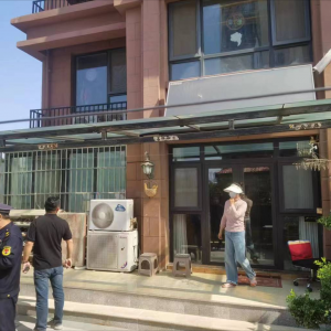 李園街道綜合行政執(zhí)法中隊(duì)：拆除私搭亂建，凈化小區(qū)環(huán)境