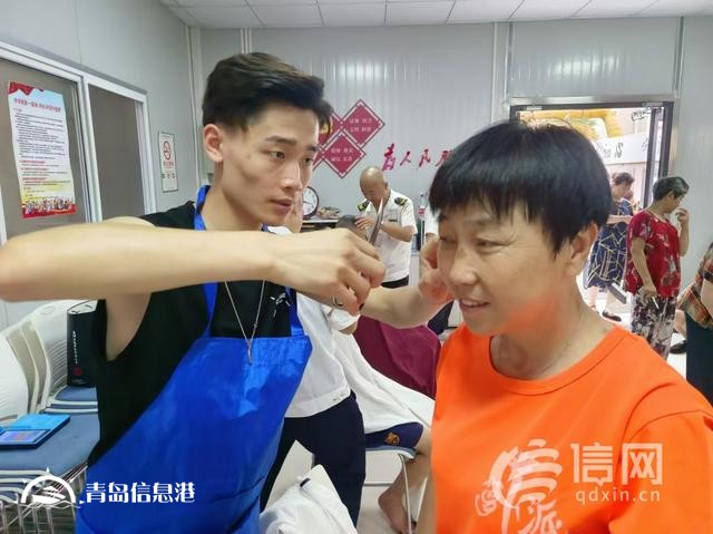 信新相映走進四流北路社區(qū) “95”后志愿者給團隊增添年輕元素